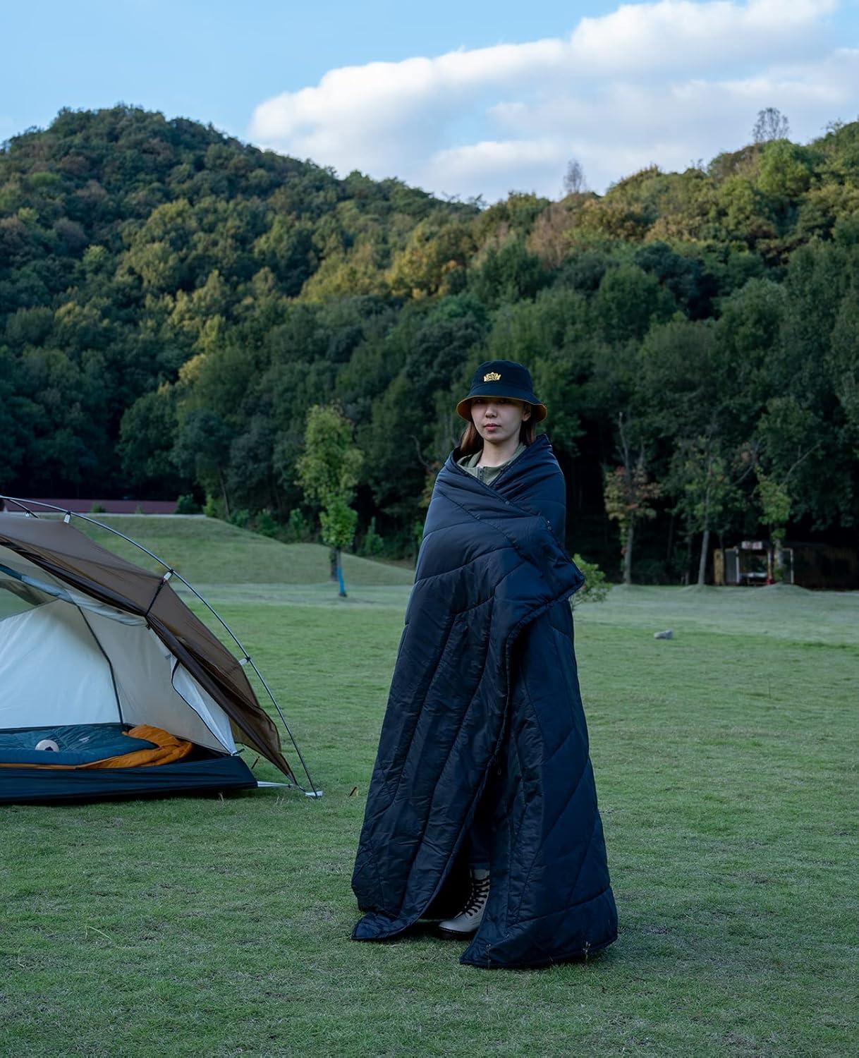 image:imageiClimb 3M Thinsulate Insulation Warm Camping Blanket Ultralight CompactBlack