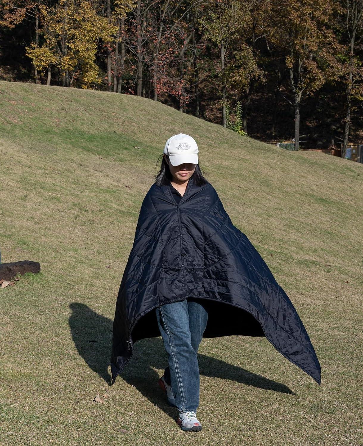 image:imageiClimb 3M Thinsulate Insulation Warm Camping Blanket Ultralight CompactBlack
