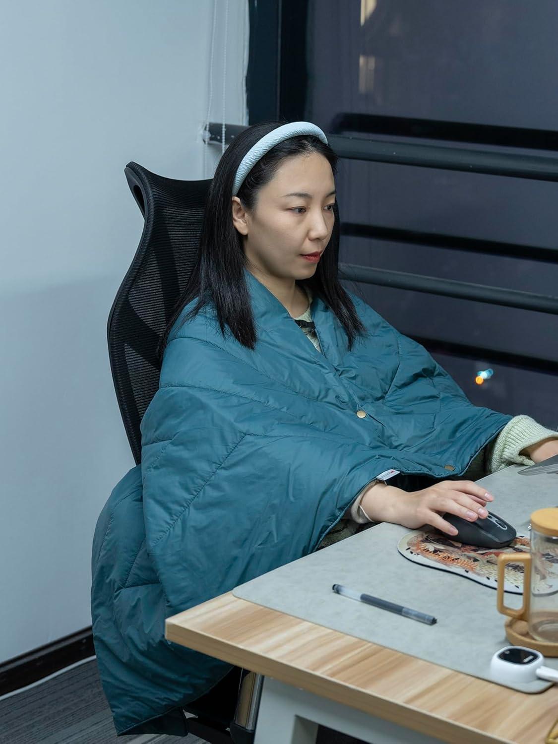 image:imageiClimb 3M Thinsulate Insulation Warm Camping Blanket Ultralight CompactBlue