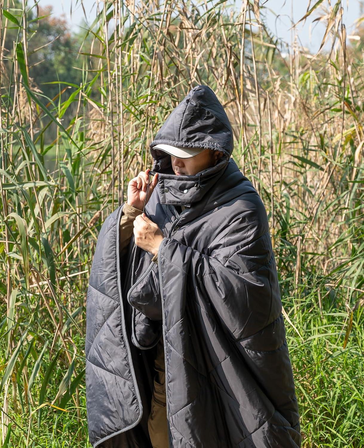 image:imageiClimb Heated Camping Blanket with Hood and 5V 5000mAH Battery Pack GreenBlue